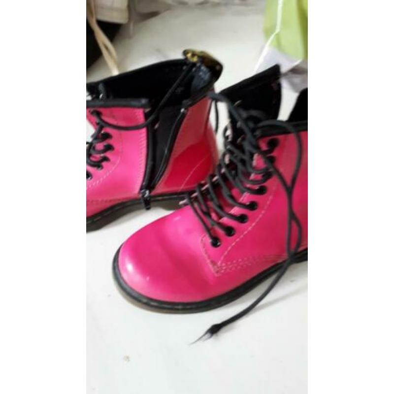 Dr martens maat 28