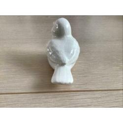 Schattig vogel beeldje, hoogte 9 cm