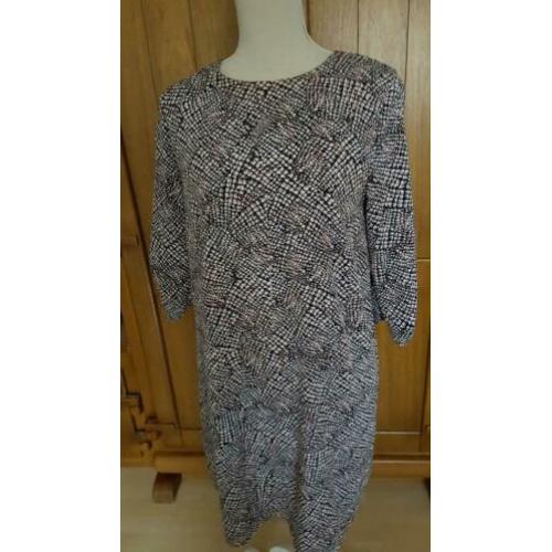 ZGAN JURK van H & M MAAT 40/42 o t o 51 cm NIEUWSTAAT