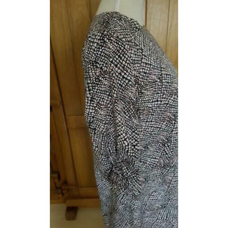 ZGAN JURK van H & M MAAT 40/42 o t o 51 cm NIEUWSTAAT