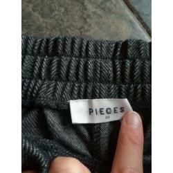 Pantalon / broek van Pieces , maat XS
