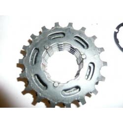 Gevraagd: cassette of losse tandwielen Shimano 600 jaren '80