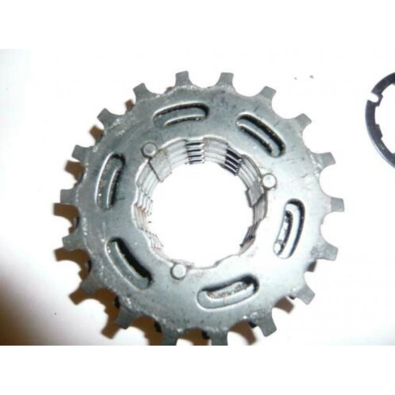 Gevraagd: cassette of losse tandwielen Shimano 600 jaren '80