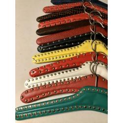 12 vintage klerenhangers in één koop