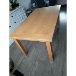 Eiken eettafel 88 breed en 160 lang en 76 hoog 60