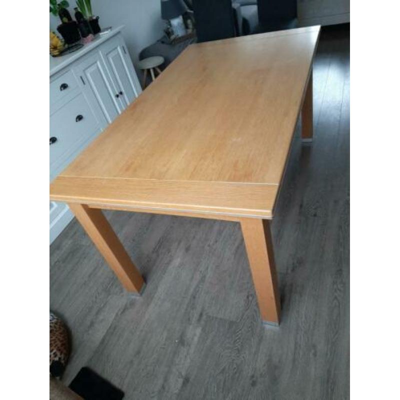 Eiken eettafel 88 breed en 160 lang en 76 hoog 60