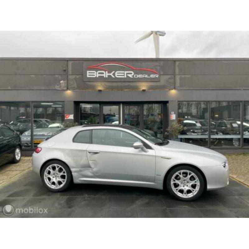 Alfa Romeo Brera 2.2 JTS SkyWindow LEES ADVERTENTIE!