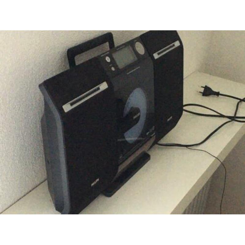 v PHILIPS moderne micromuziek systeem v MP3/WMA-CD en USB