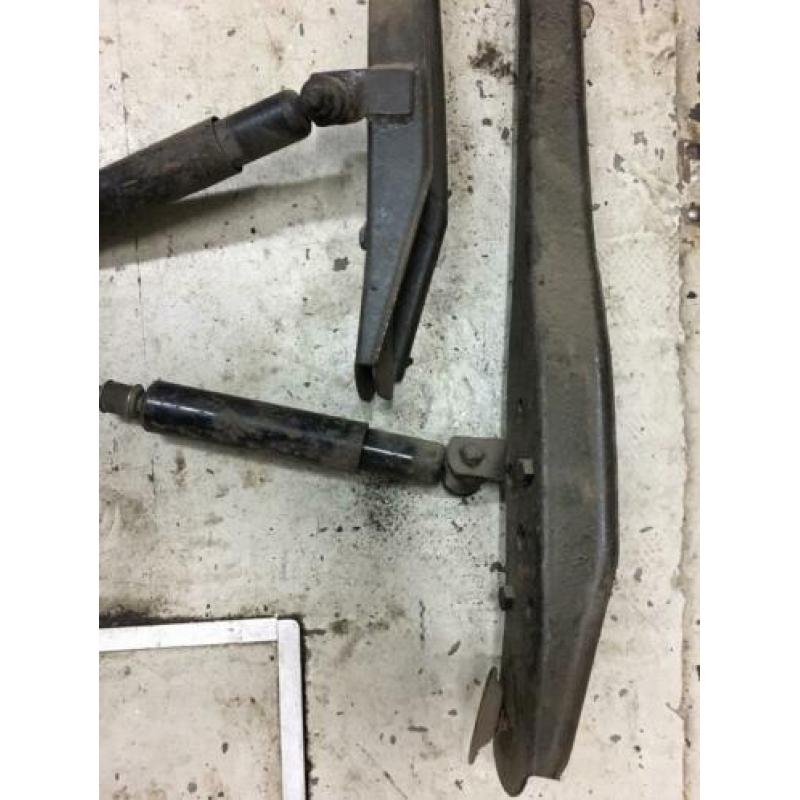 Volvo pv544 544 kattenrug onderstel achterwiel ophanging