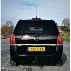Opel Zafira 2.2 Cosmo, zeer goed onderhouden, 7 prs.