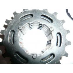 Gevraagd: cassette of losse tandwielen Shimano 600 jaren '80