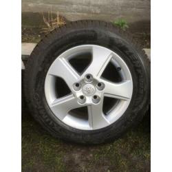 15” originele toyota auris / corolla velgen + winterbanden