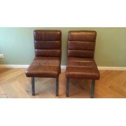2 leren stoelen loods 5