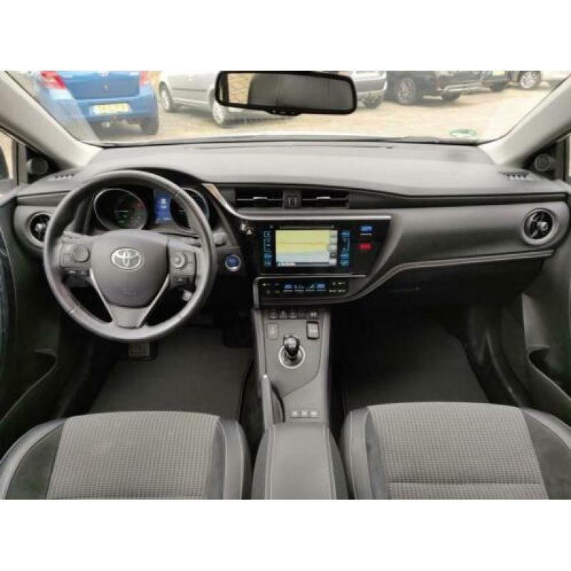 Toyota Auris Touring Sports 1.8 Hybrid Lease pro / Navi / Cl