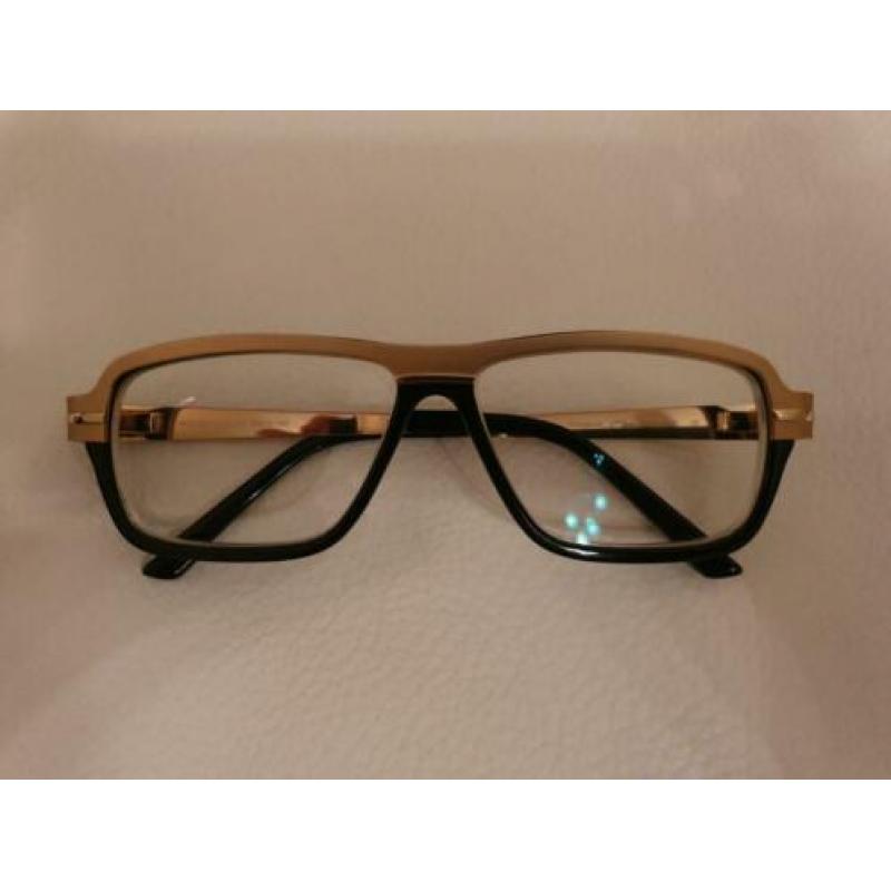 Originele Cazal zwart/goud met titanium delen