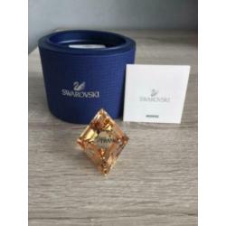 Diverse swarovski.