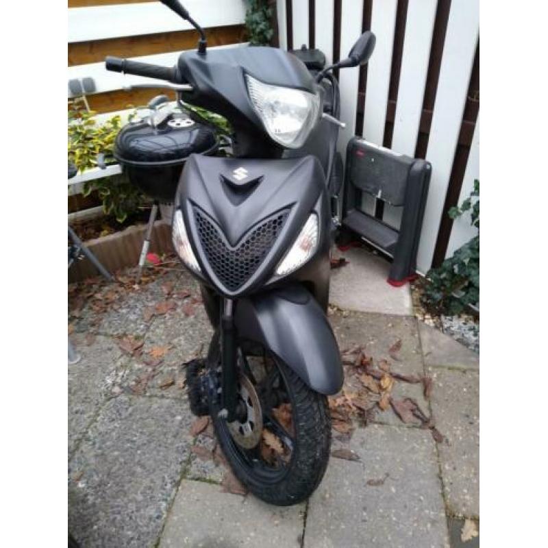 Te koop Suzuki Sixteen 150cc Scooter