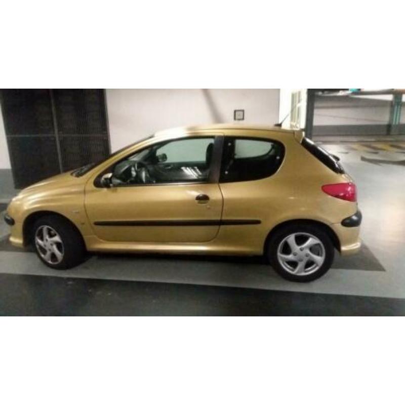 Peugot 206 1,6 16 V XS apk tot 8-10-2020