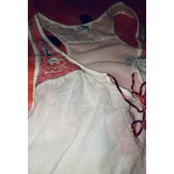 Hippie blouse. Maat M. Wit met Roze. ZGAN