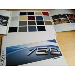 Volvo 760 folder map met losse kleurstalen in prima staat