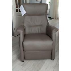 Sta op stoel / relaxfauteuil met ruim 60% korting