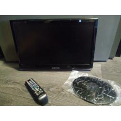 2x Samsung televisie's.. waarvan 1 evt met muurbeugel incl.
