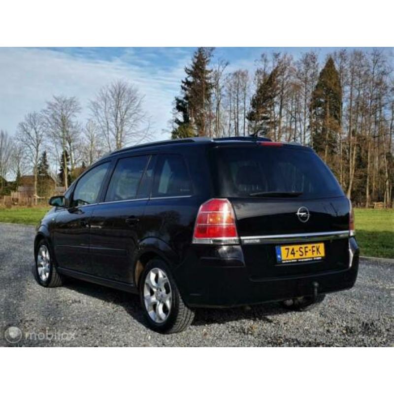 Opel Zafira 2.2 Cosmo, zeer goed onderhouden, 7 prs.