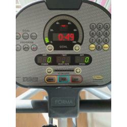 Technogym Crossforma crosstrainer in perfecte staat
