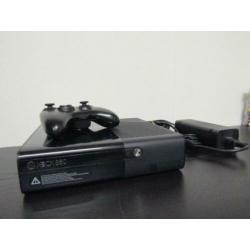 Xbox 360 new slim 4 GB