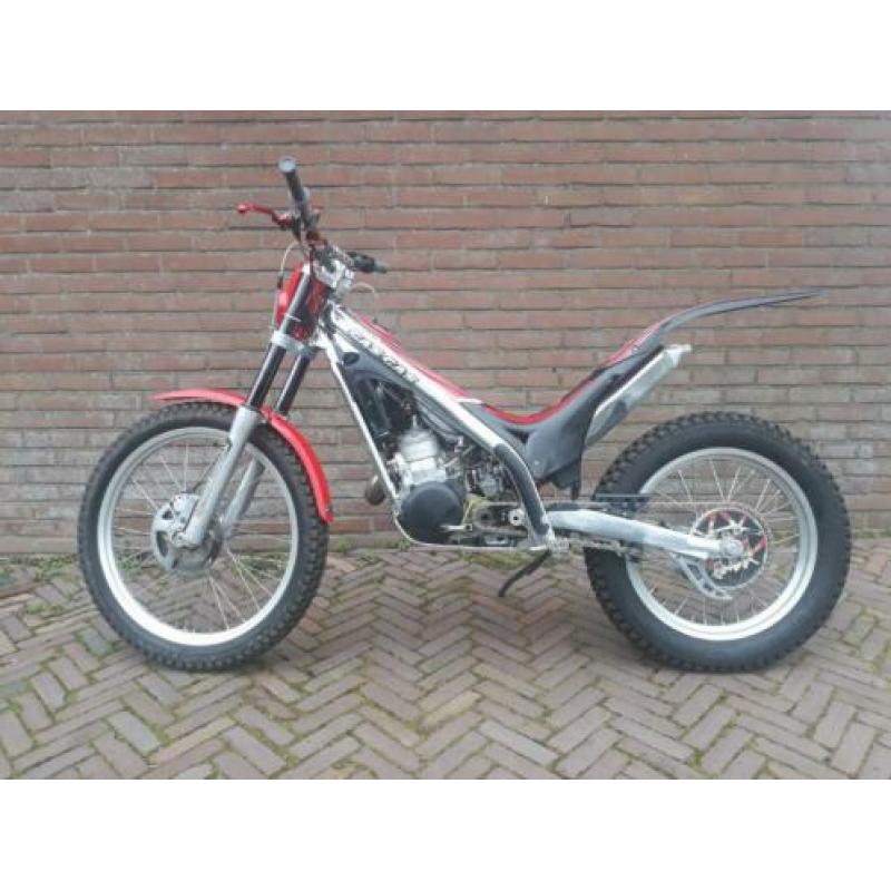 Te koop nette trial motor, gasgas txt 280 uit 2004