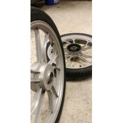 Tomos set grijze velgen