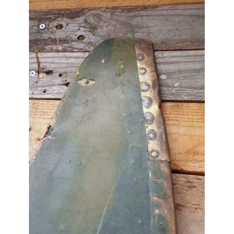 Originele houten propeller van een Russisch vliegtuig??