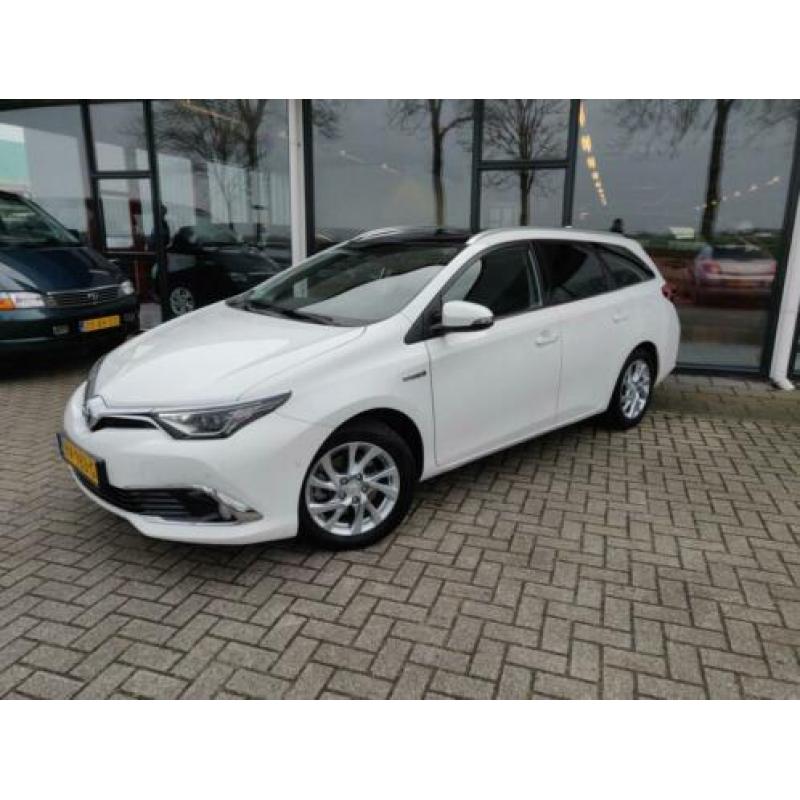 Toyota Auris Touring Sports 1.8 Hybrid Lease pro / Navi / Cl