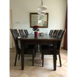 Eettafel met 6 stoelen