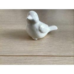 Schattig vogel beeldje, hoogte 9 cm
