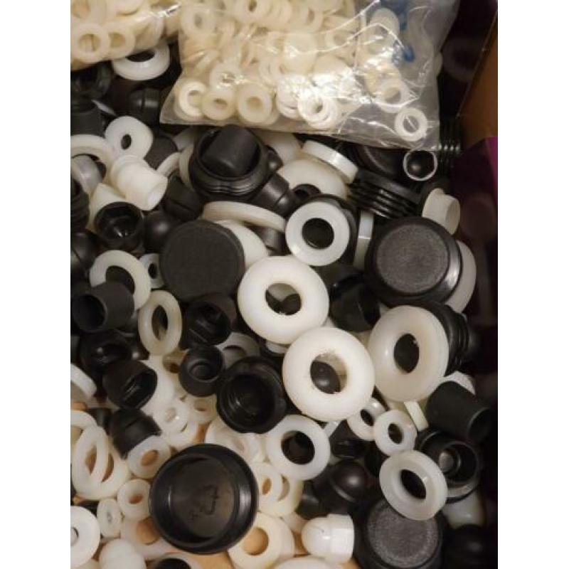 Partij nylon sluitringen doppen CARROSSERIERING
