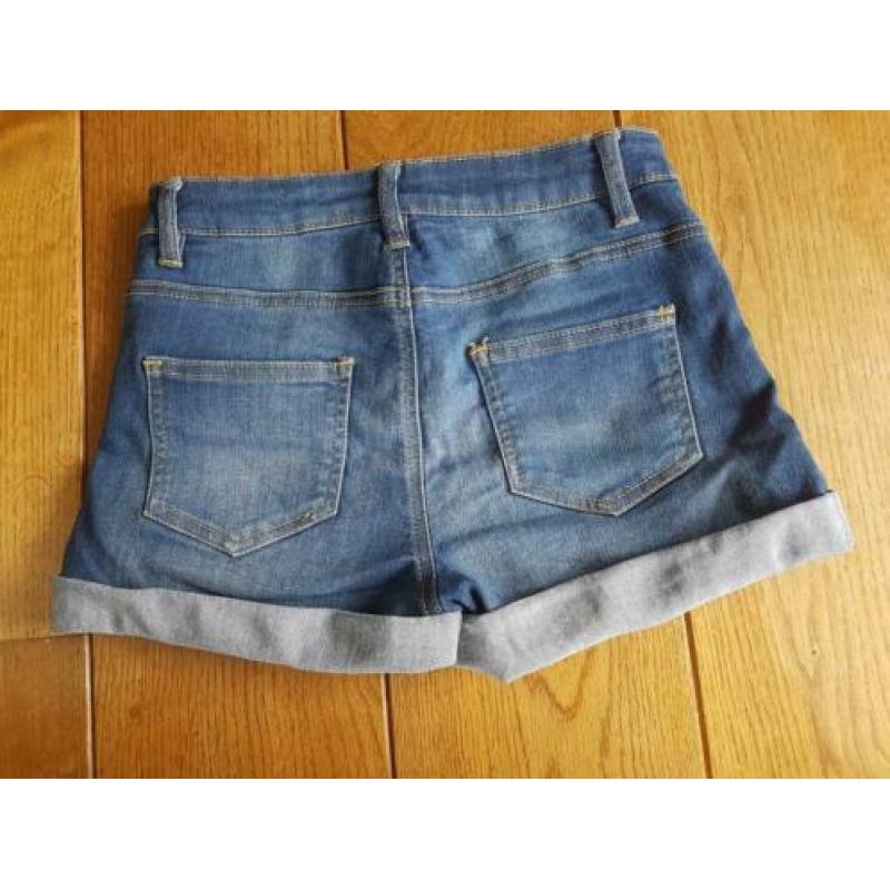 spijkershort met omslag. maat 36 van Denim Co