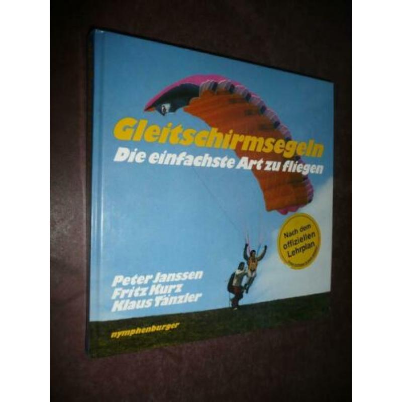 8 boeken parachute springen FALLSCHIRMSPORT – Gleitschirmseg
