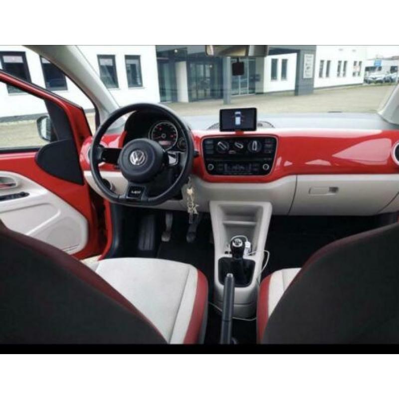 Volkswagen UP! NAP, Half leder, Navi, cruise ,parkeersensor