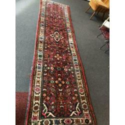 L_ loper tapijt vintage kleed