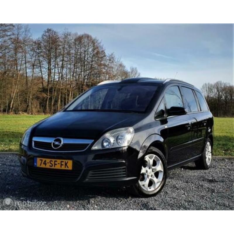 Opel Zafira 2.2 Cosmo, zeer goed onderhouden, 7 prs.