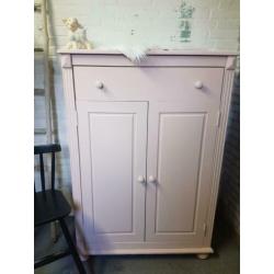 Meidenkast baby kinderkamer kast