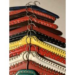 12 vintage klerenhangers in één koop