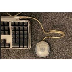 iMac G3 M5521 met toetsenbord, Puck Muis