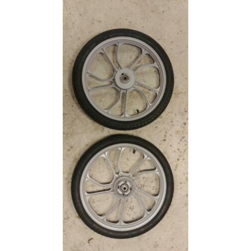 Tomos set grijze velgen