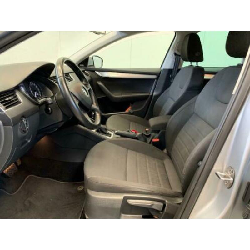 Skoda Octavia Combi 1.2 TSI Greentech Elegance Businessline