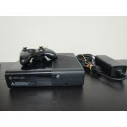 Xbox 360 new slim 4 GB