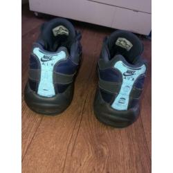 Nike Air Max 95 Essential
