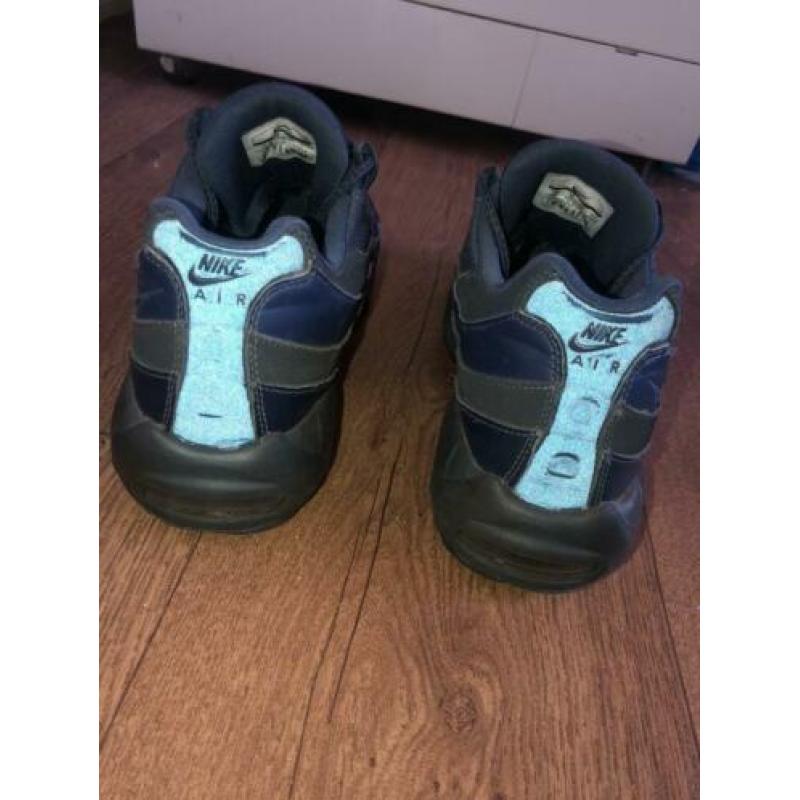 Nike Air Max 95 Essential