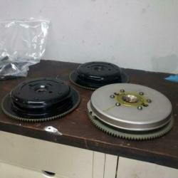 Yamaha vliegwiel / Flywheel V4 V6 2 takt